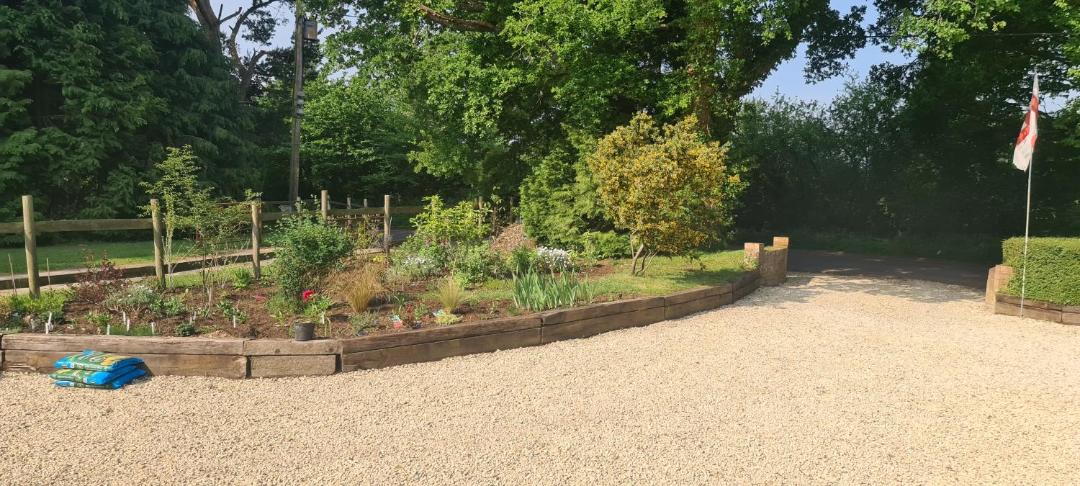 Photo of Others in Dunbridge