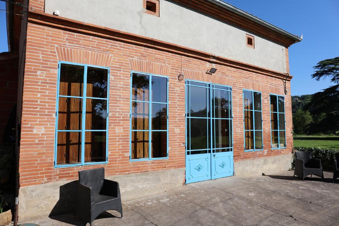 Photo of Others in Lafrancaise