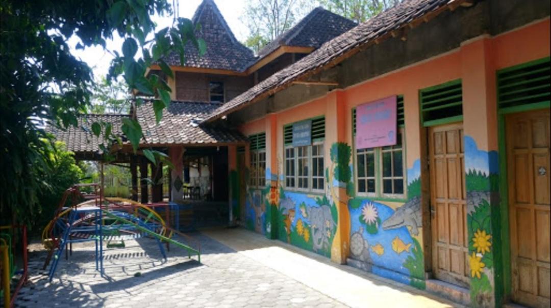 Photo of Others in Srimulyo