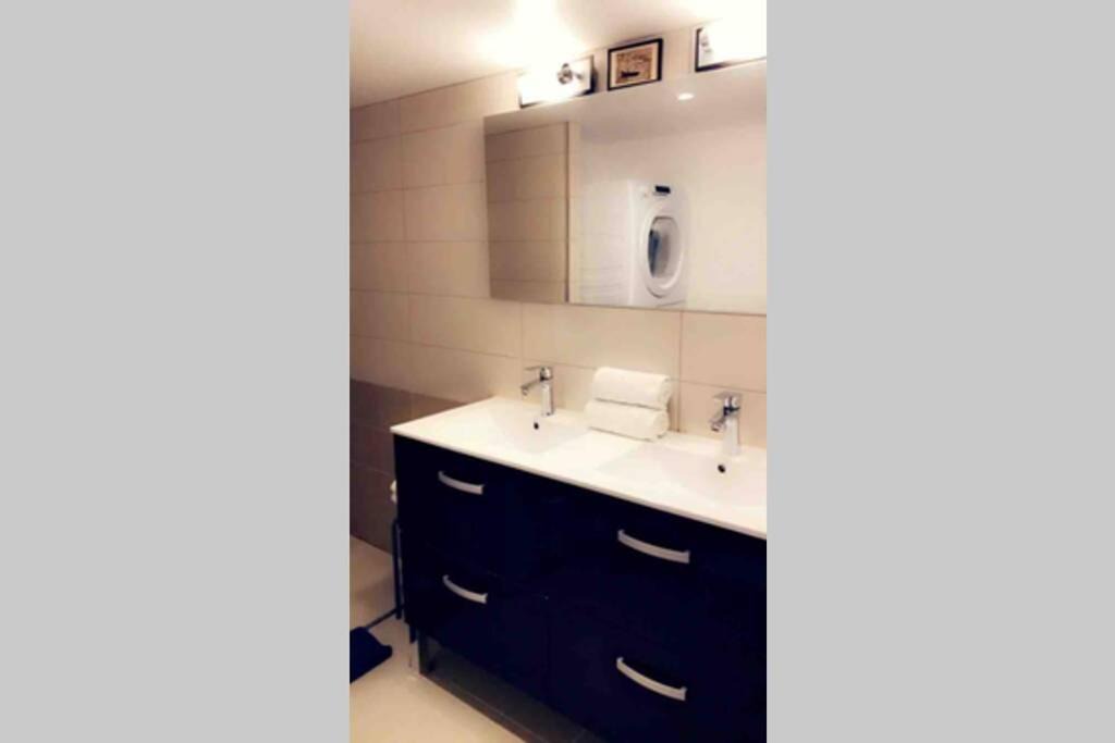 Photo of Bathroom in Sete