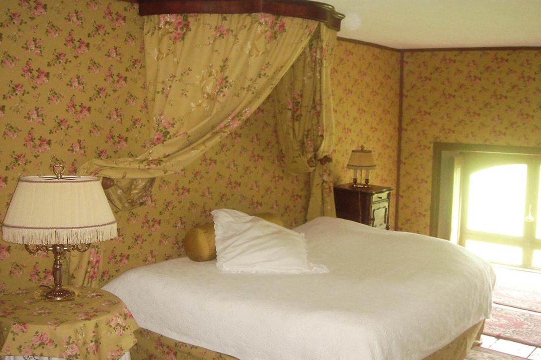 Photo of Bedroom in Couin