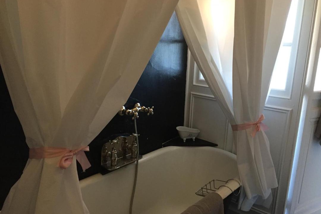 Photo of Bathroom in Couin