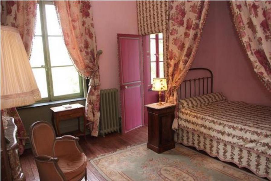 Photo of Bedroom in Couin