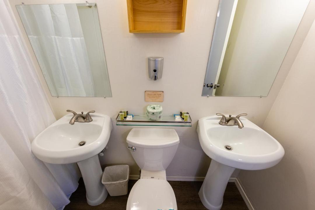 Photo of Others in Oakridge