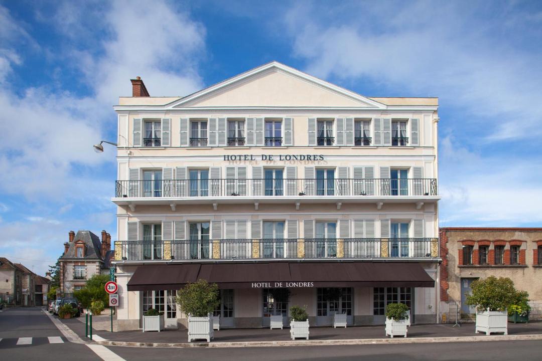 Photo of Others in Fontainebleau