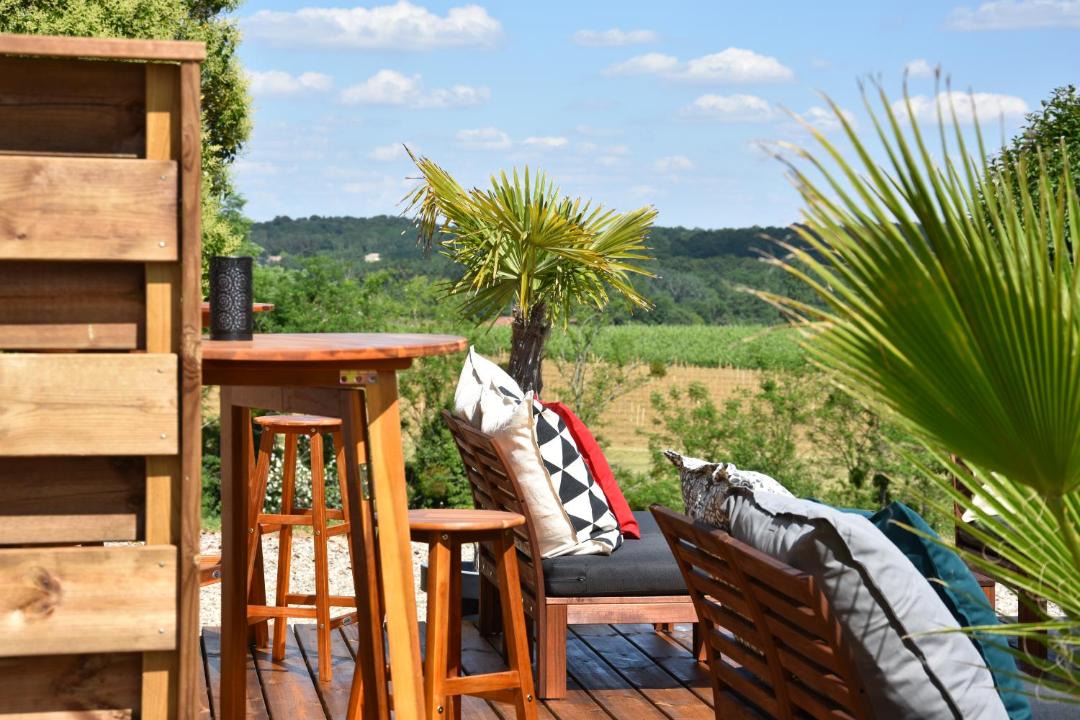 Photo of Patio Balcony in Fosses-et-Baleyssac