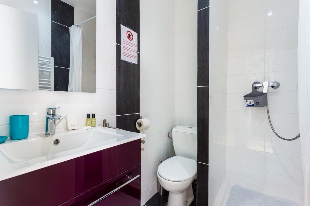 Photo of Bathroom in Malakoff