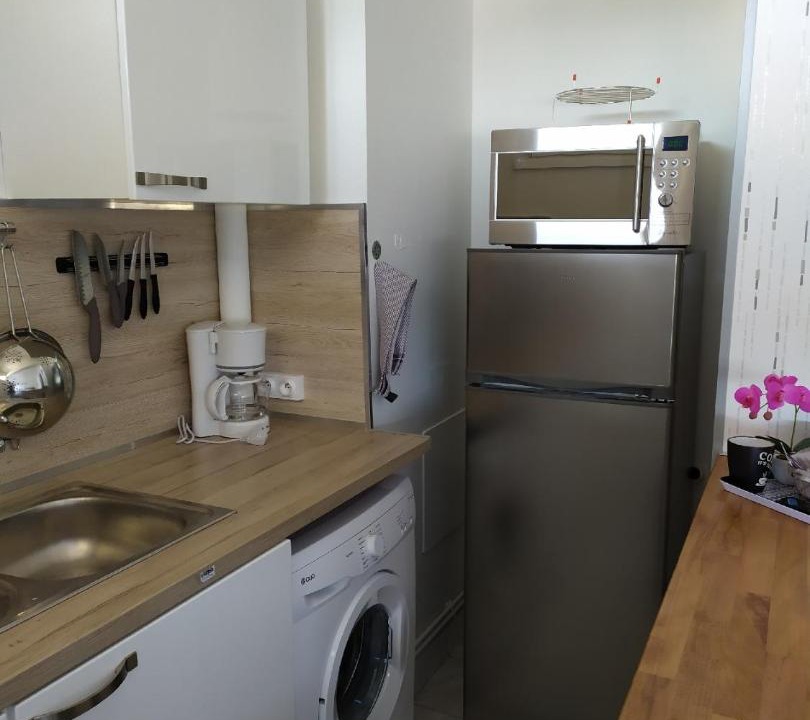 Photo of Others in Sens