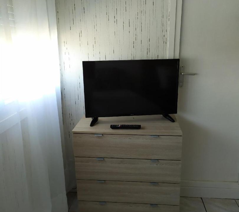 Photo of Others in Sens