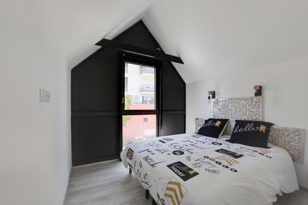 Photo of Bedroom in Landerneau