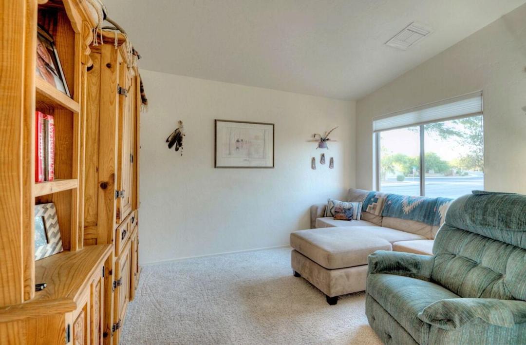Photo of Livingroom in Oro Valley