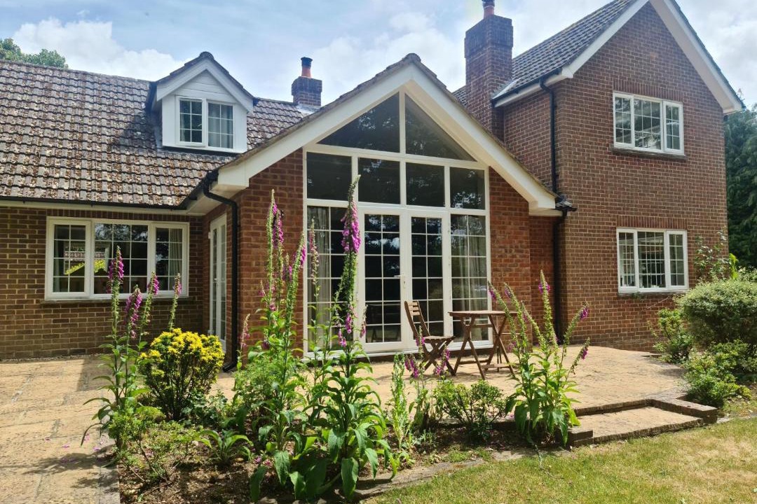 Photo of Buildings in Dunbridge