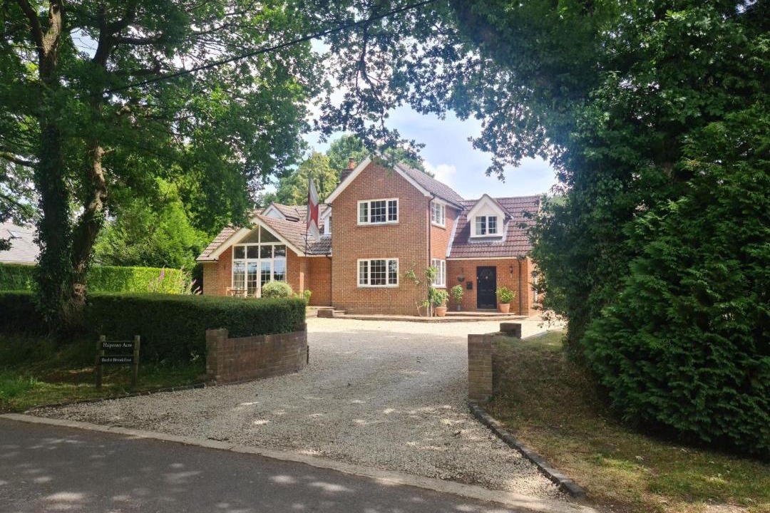 Photo of Buildings in Dunbridge
