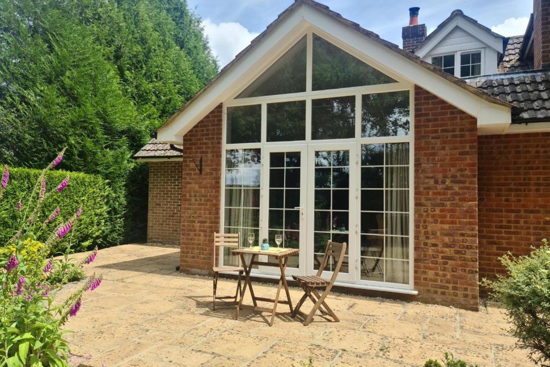 Photo of Buildings in Dunbridge