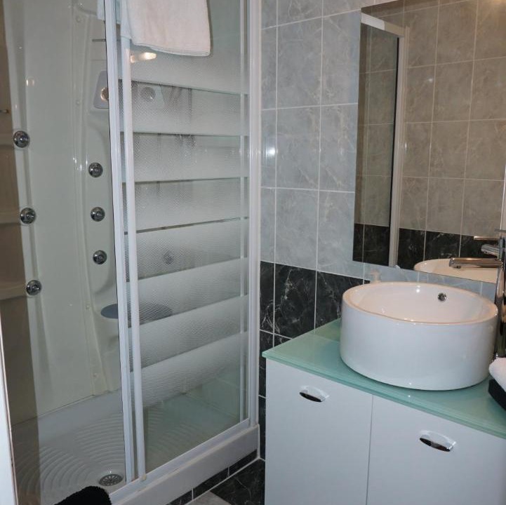 Photo of Bathroom in Pleguien