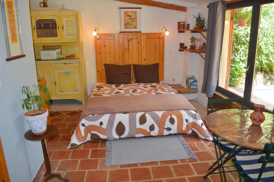 Photo of Others in Pereille