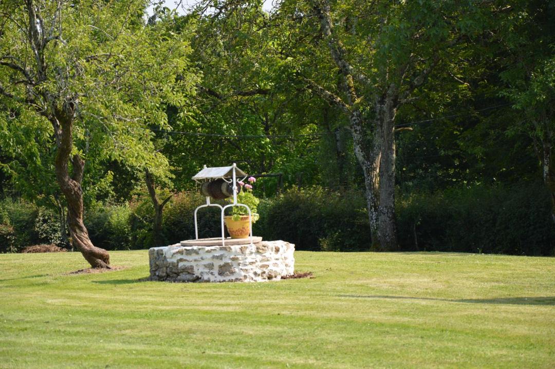 Photo of Others in Maux