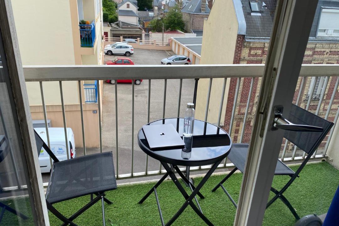 Photo of Patio Balcony in Cote Ouest Ormeaux