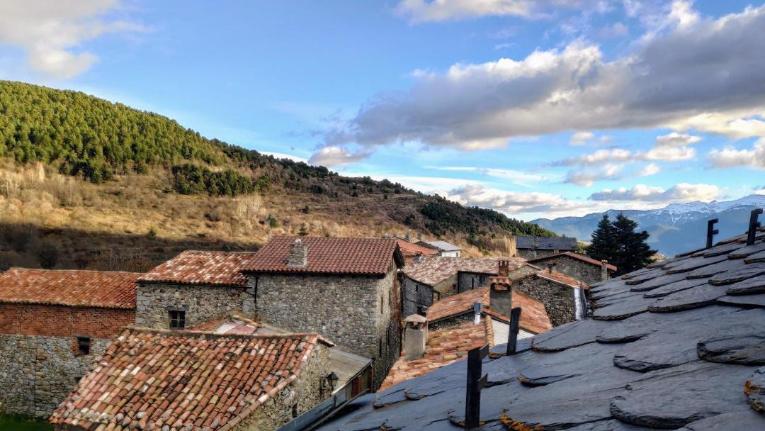 Photo of Buildings in Aranser