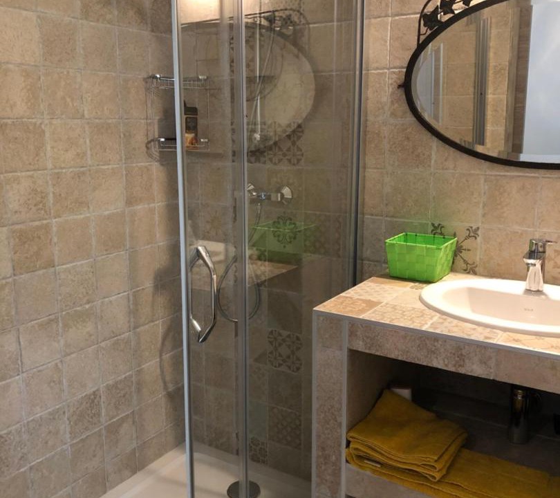 Photo of Others in Galeria