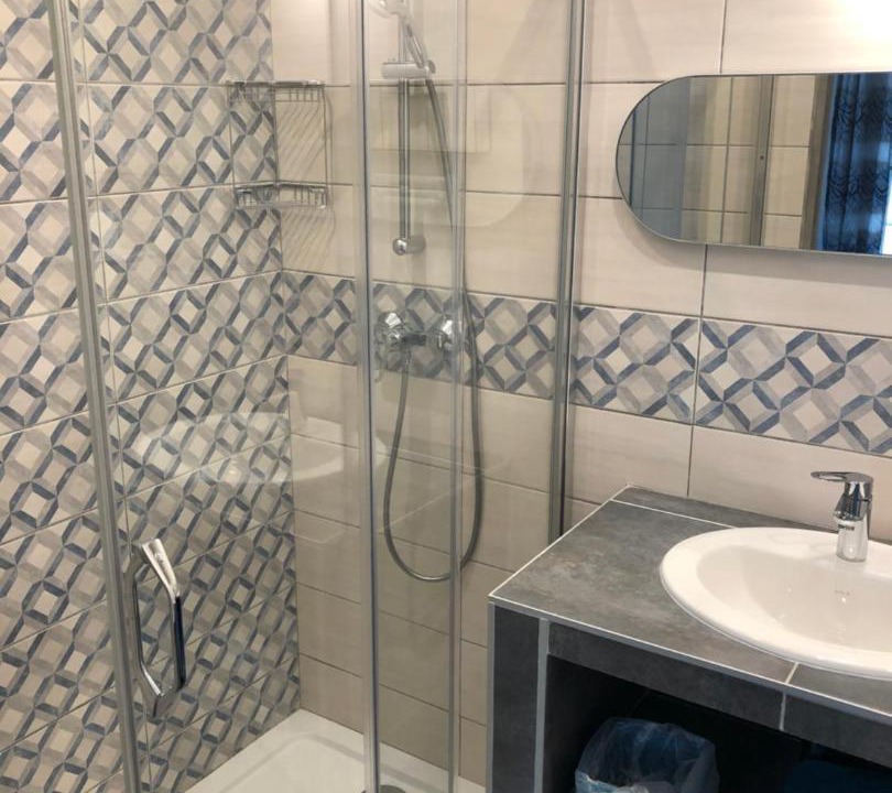 Photo of Others in Galeria