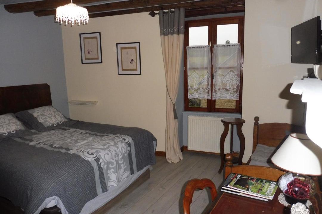 Photo of Others in Vernot