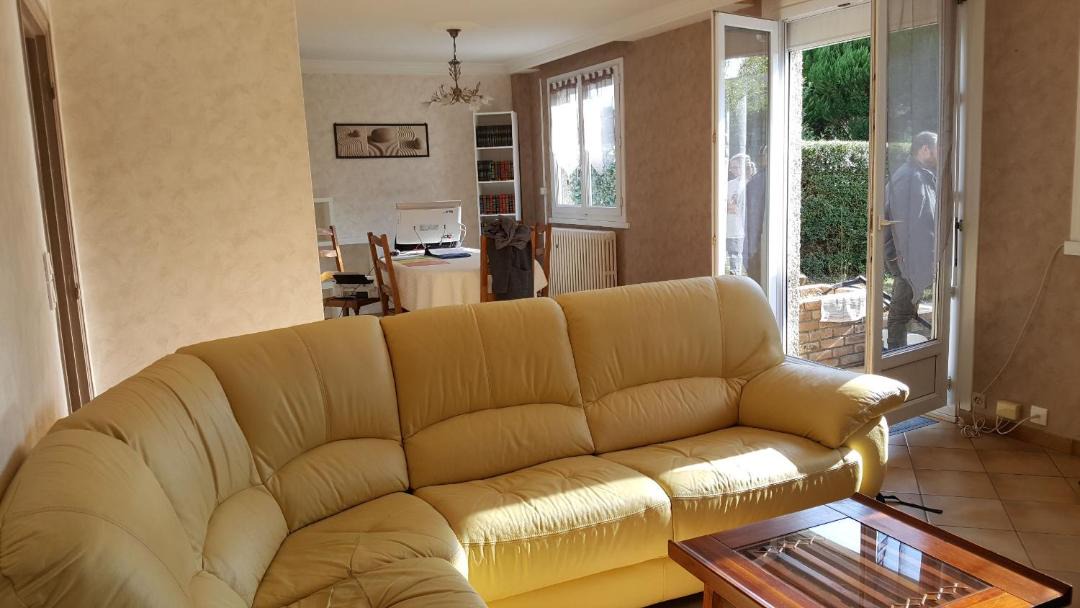 Photo of Livingroom in Herouville-Saint-Clair