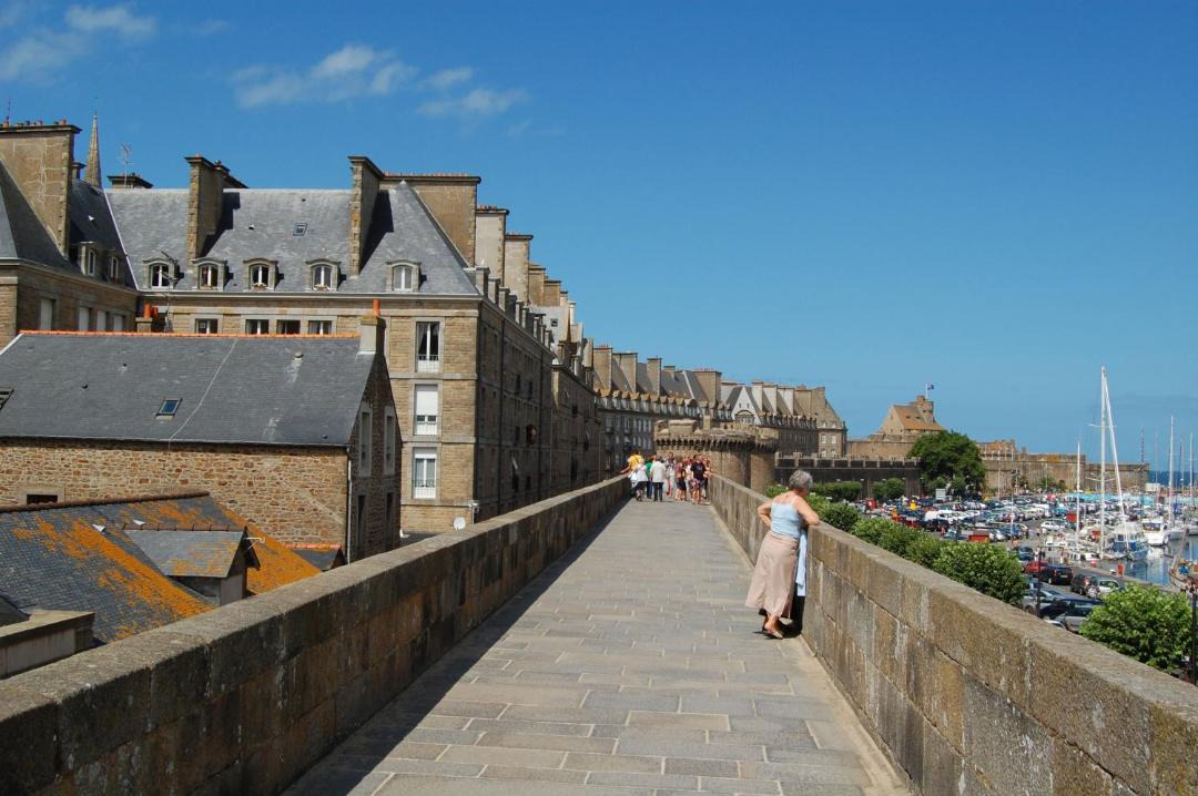 Photo of Buildings in Dinard