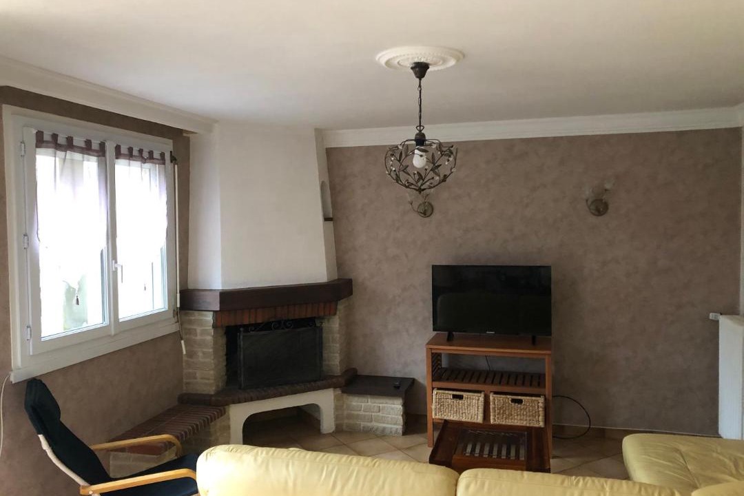 Photo of Livingroom in Herouville-Saint-Clair