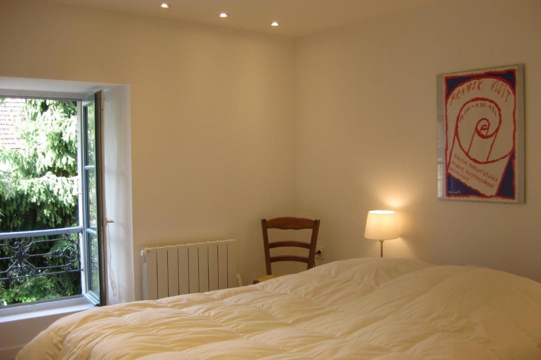 Photo of Bedroom in Flavigny-sur-Ozerain