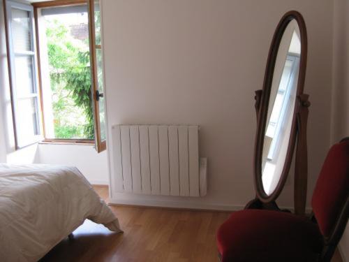 Photo of Others in Flavigny-sur-Ozerain