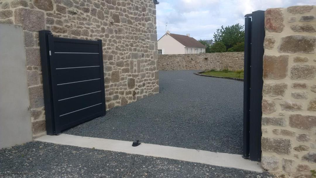 Photo of Others in Reville