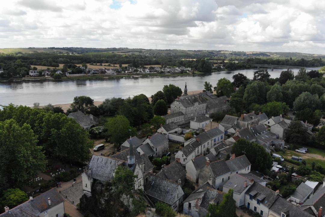 Photo of Others in Behuard