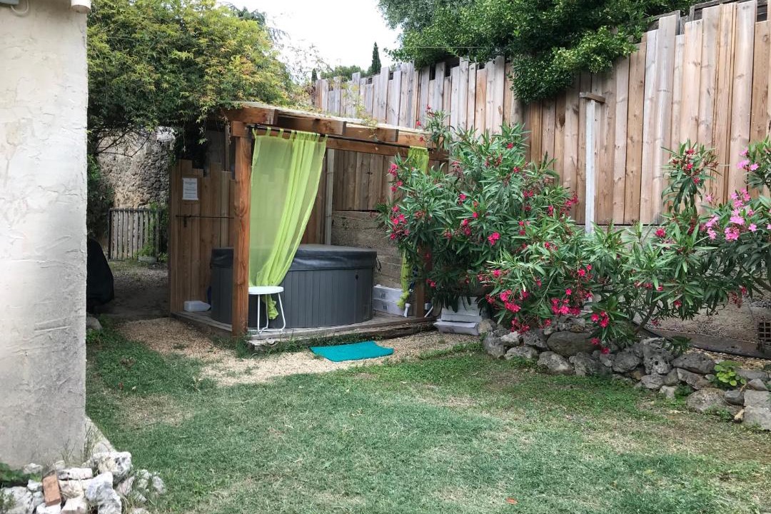 Photo of Others in Le Pouget