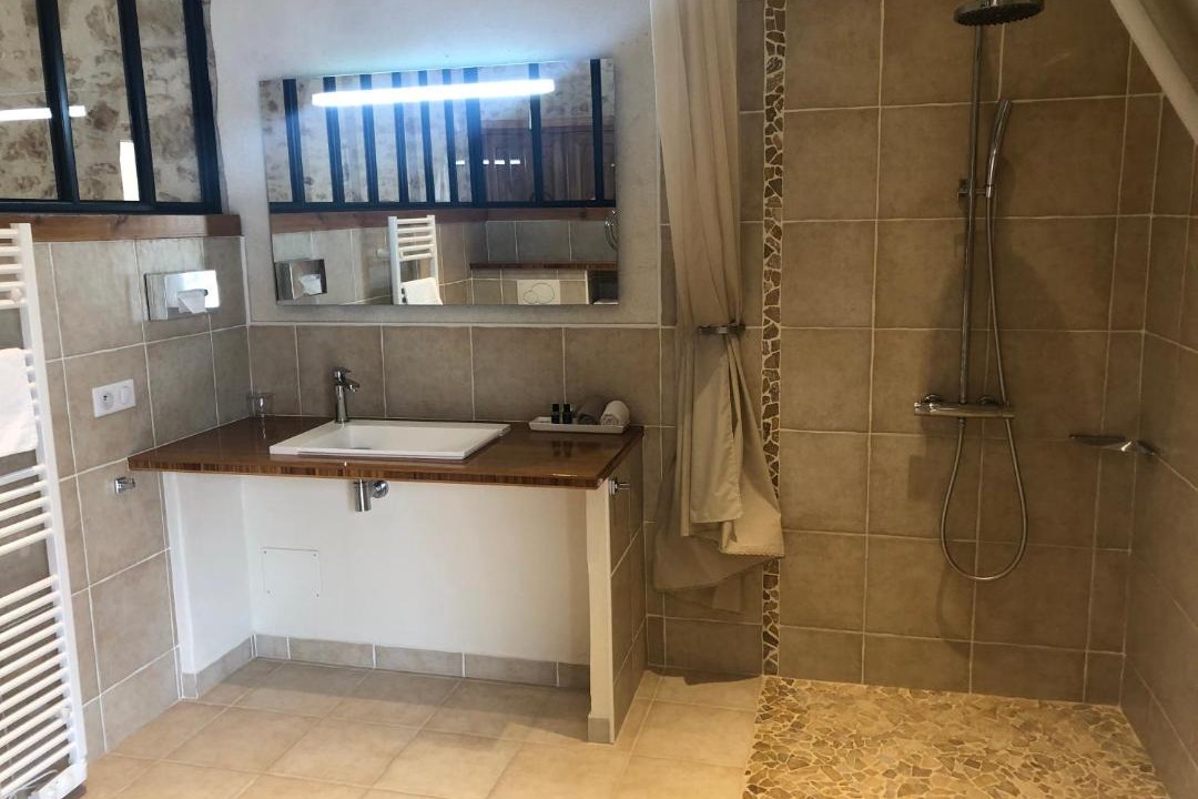 Photo of Bathroom in Larzac