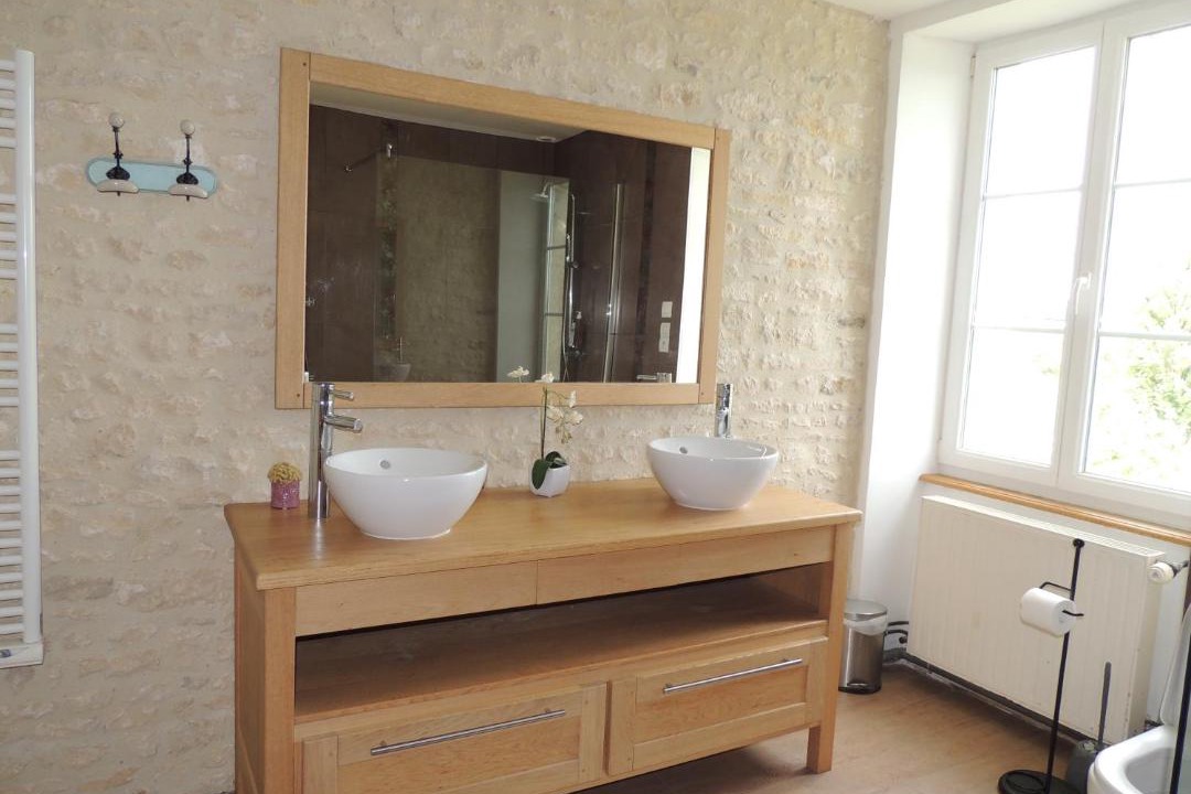 Photo of Others in Eraines