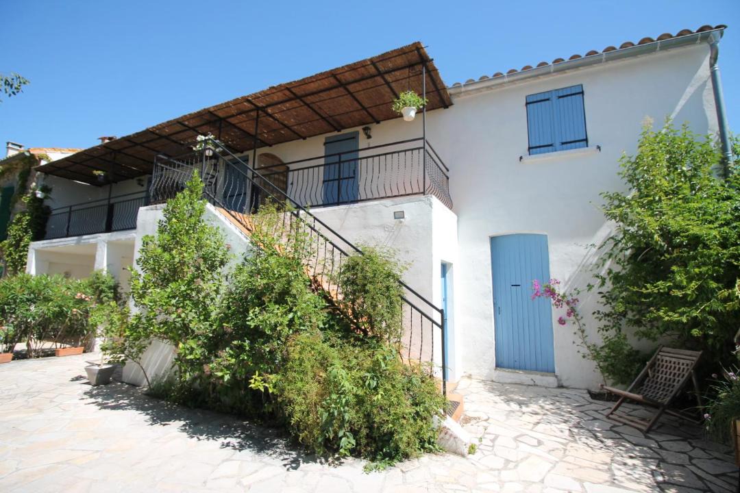 Photo of Others in Le Somail