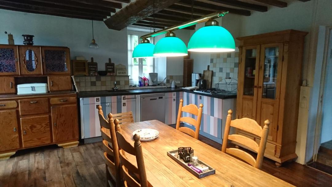 Photo of Kitchen in Menil-Vin