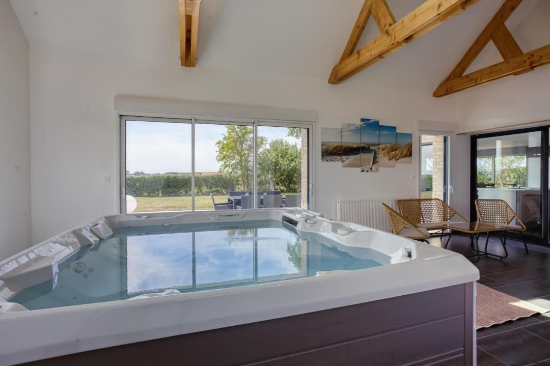 Photo of Others in Bambecque