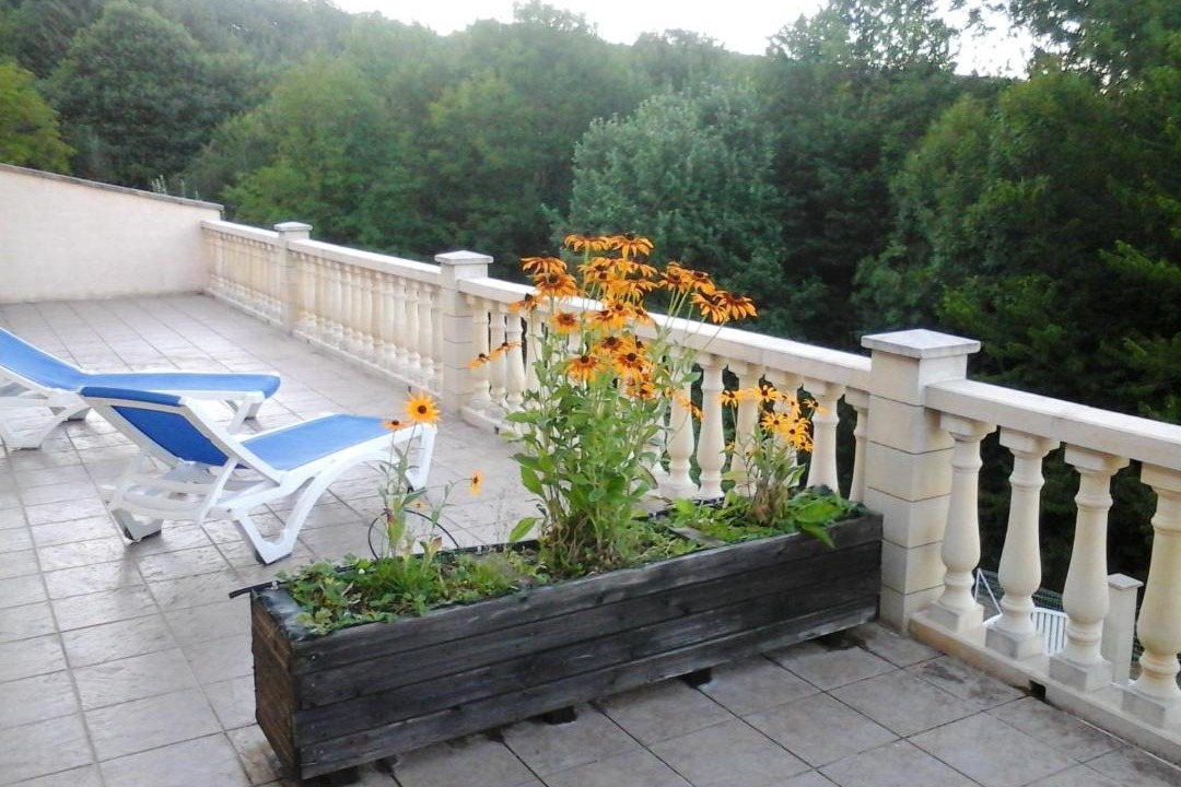 Photo of Patio Balcony in Nages