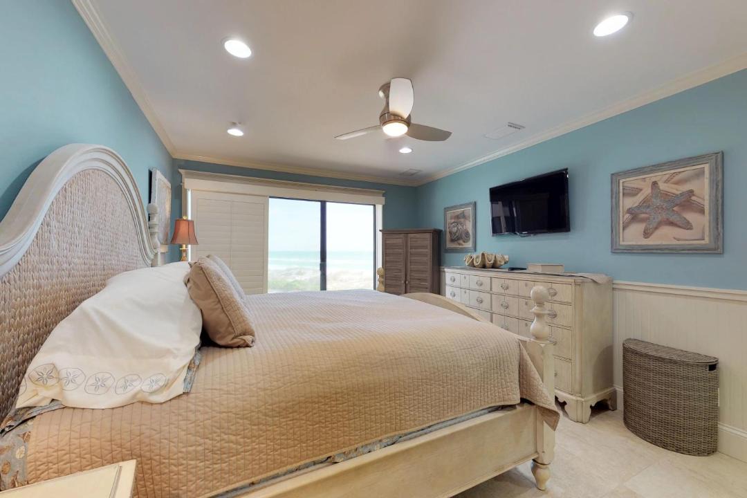 Photo of Others in Holmes Beach