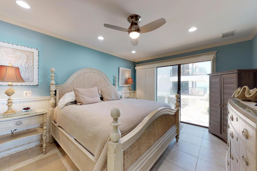 Photo of Others in Holmes Beach