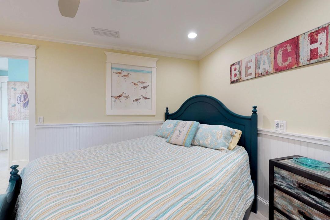 Photo of Bedroom in Holmes Beach