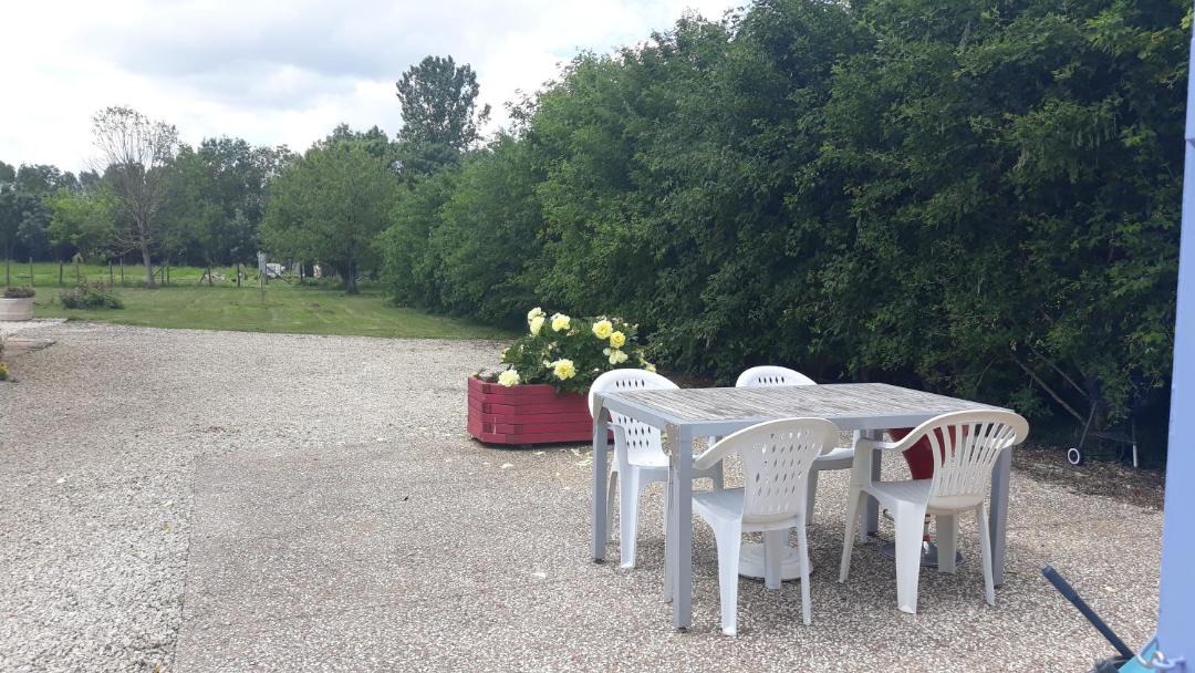Photo of Patio Balcony in Doix-les-Fontaines