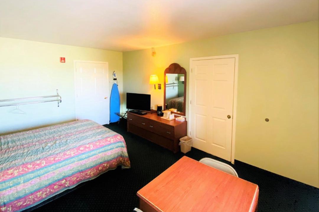 Photo of Bedroom in Smithville