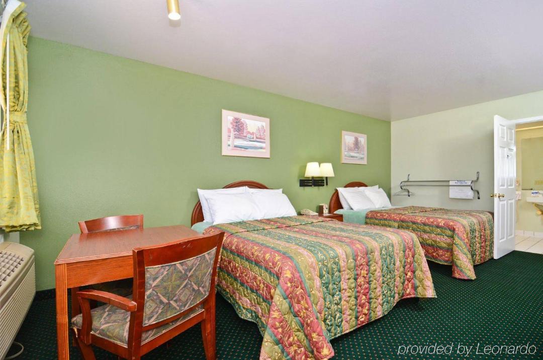 Photo of Bedroom in Smithville
