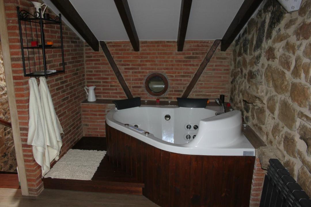 Photo of Bathroom in Villacarriedo