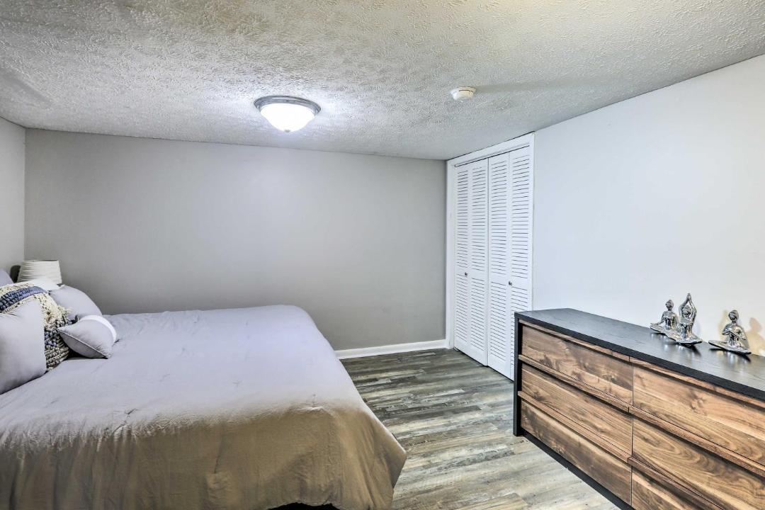 Photo of Bedroom in Hendersonville