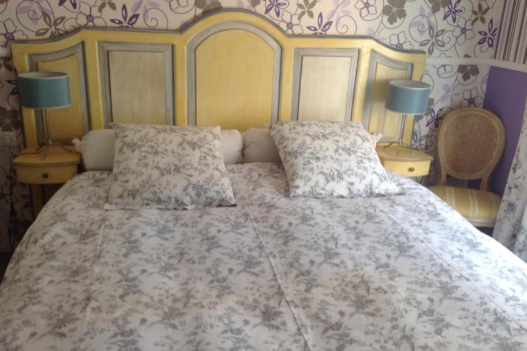 Photo of Bedroom in Hyeres City Centre