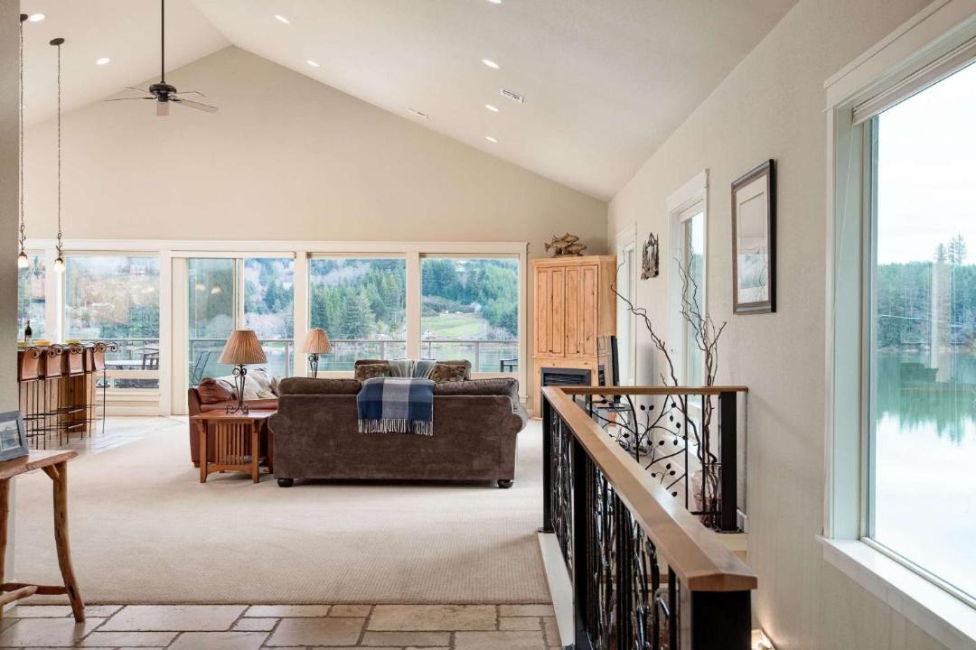 Photo of Others in Dunes City